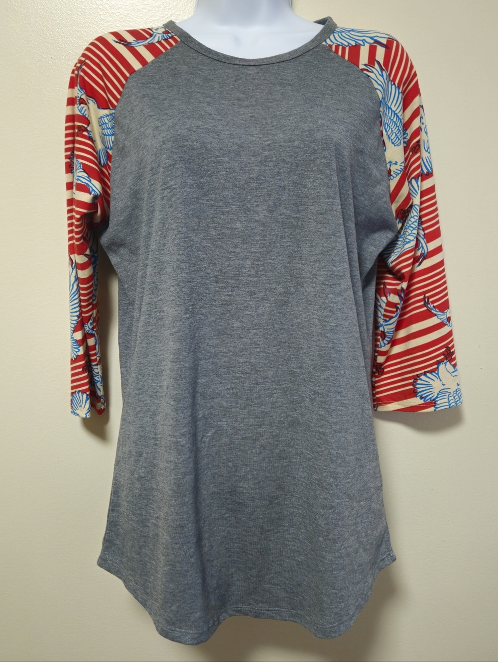 LuLaRoe Randy 3/4 Sleeve Tee Patriotic Eagle America USA Memorial Day Womens Med